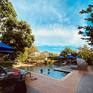 Semesteranläggning (resort) Perennial, Phuket