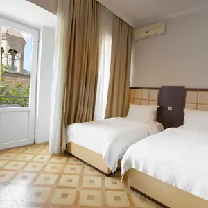 https://gtm-kapan.alltbilisihotels.com